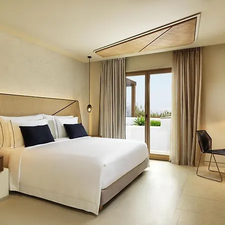 Aegon Retreat فندق